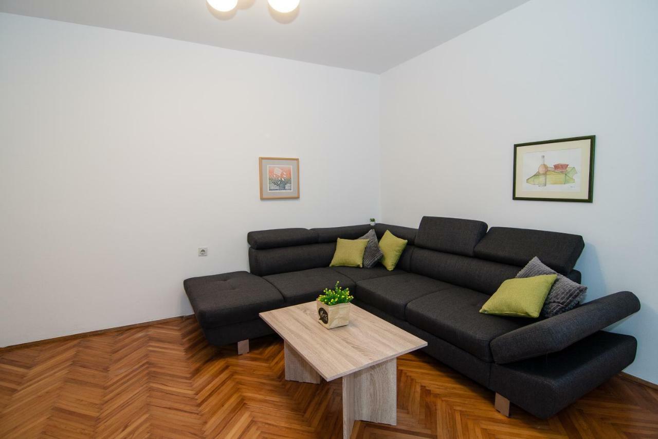 New Renovated Apartment 15 Min From Beach On Foot Pula Exterior photo